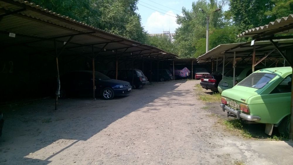 Срочно продам место на стоянке