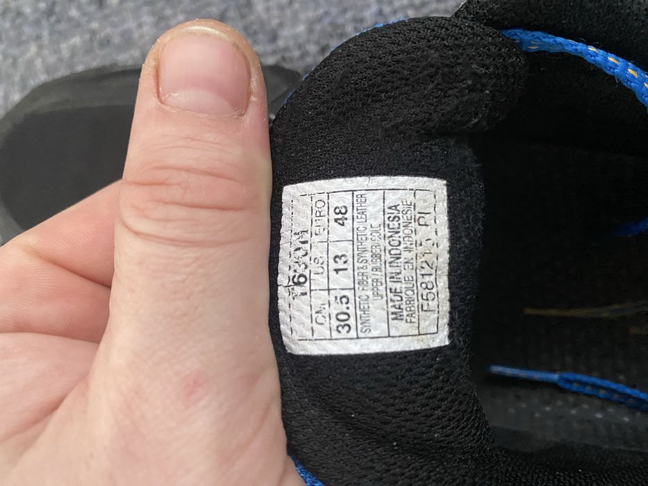 Кросівки asics 48 р
