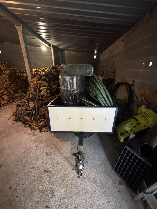 Reboque para carro ou carrinha