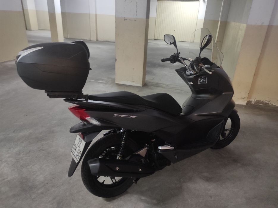Honda PCX 125 (2017) – Impecável e com Poucos Quilómetros!