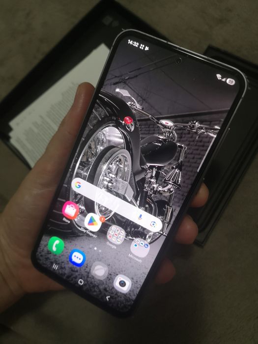 Samsung Galaxy S23fe 8/128 ідеальний