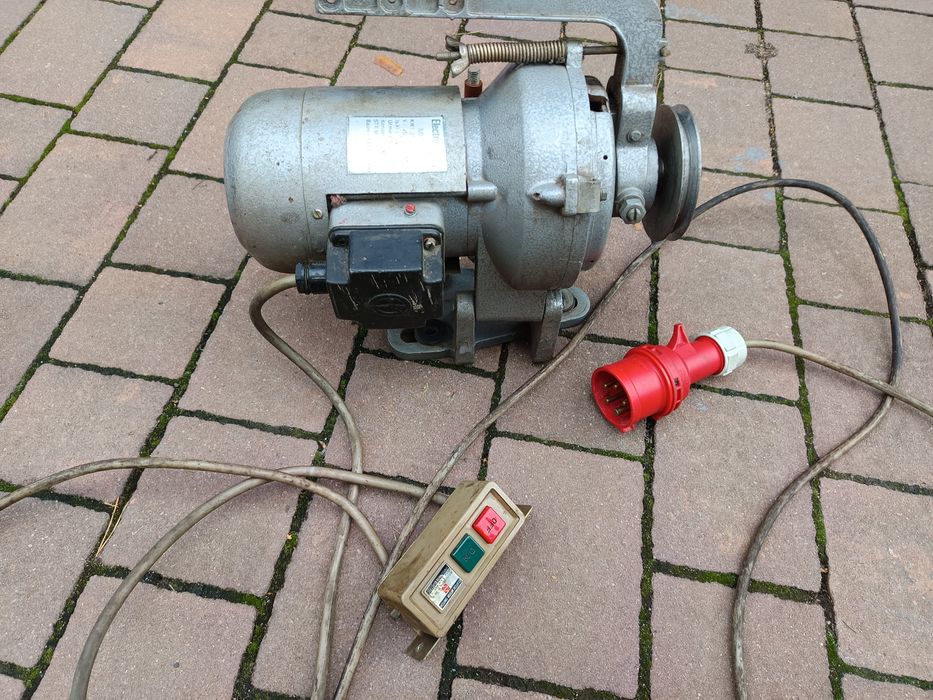 Silnik elektryczny jednofazowy 230v włącznik koło dwupasowe
