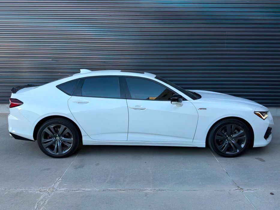 Acura TLX      2023