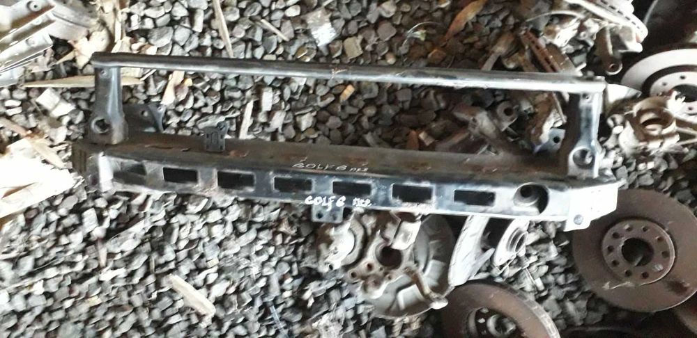 Передній підсилювач (усилитель) бампера Volkswagen Golf 6