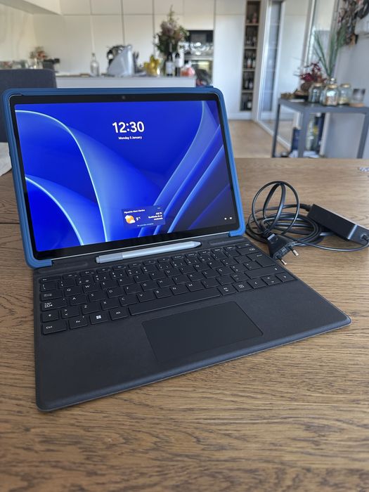 Microsoft Surface Pro 11 Novo + teclado + caneta + capa