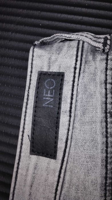Nowe Jeans Adidas NEO W28/L30