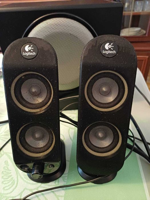 Logitech X-230 акустика 2.1 сабвуфер + 2 колонки- продам