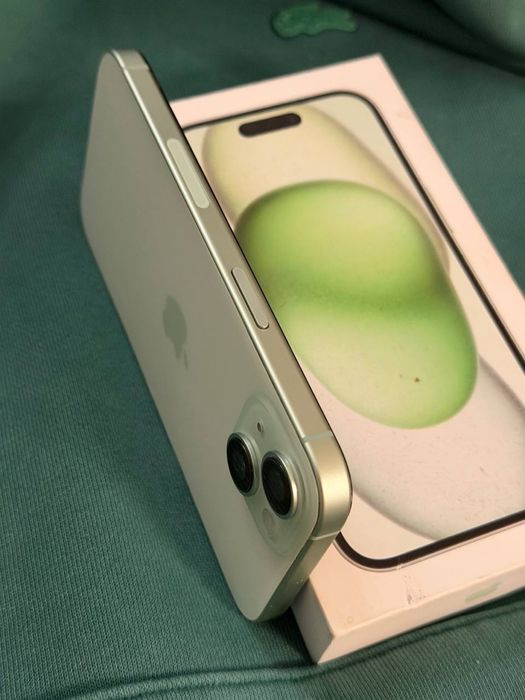 iPhone 15 128gb green