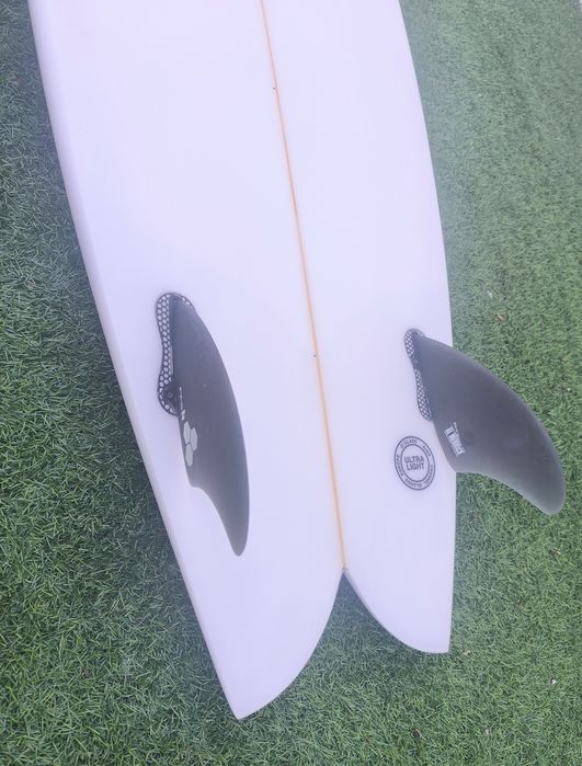 Prancha surf 6'0 channel islands al merick twin fin + Fins