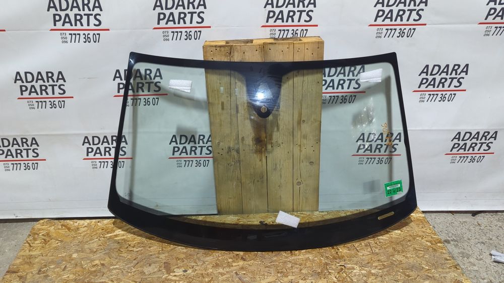 Скло переднє (вітрове) багатошарове для Audi S7 2012-2015