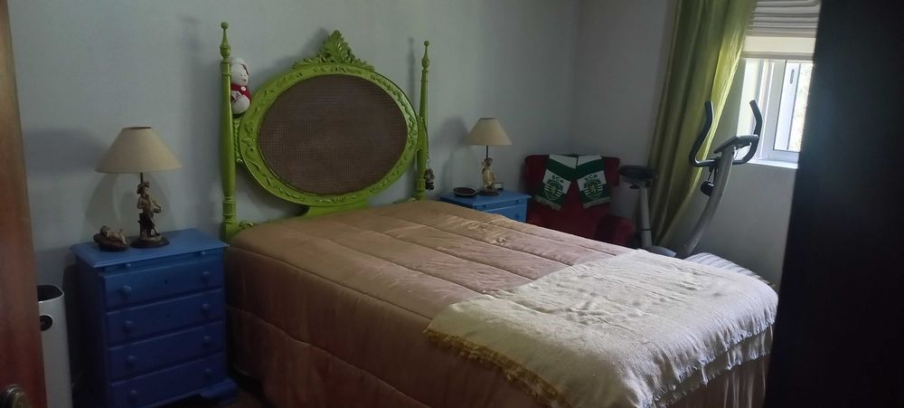 Mobilia de Quarto Corpo e Meio