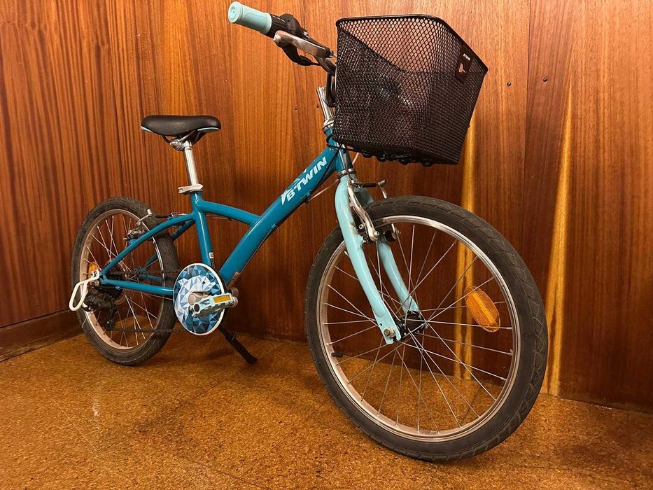 Bicicleta criança como nova (pouco uso) - BTWIN 120 20'' (entregue em mão no distrito do Porto)