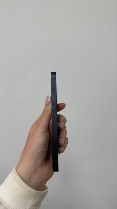 iPhone 16e 128GB Black 100%