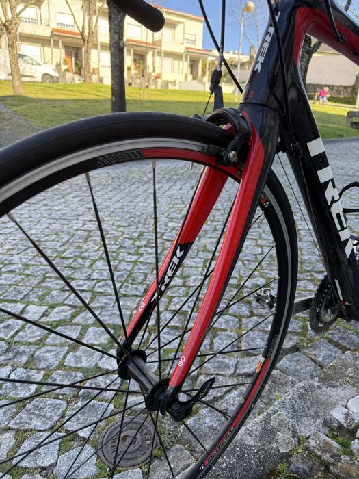 Bicicleta estadra Trek Domane Carbono