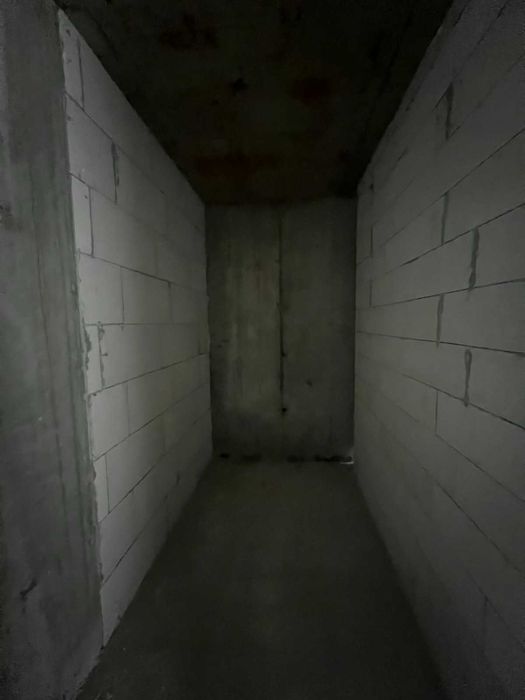 Продаж 2 кімнатна Паркова Алея  здана