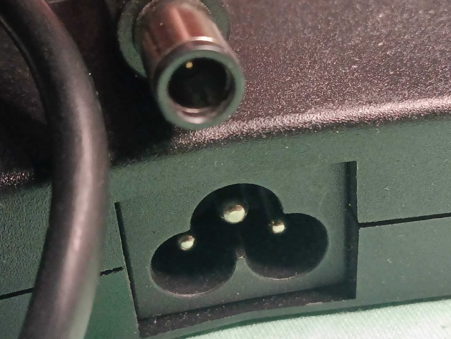 Блок живлення зарядне до ноутбука DELL 19.5V 6.7A 130W (7.4×5.0mm)