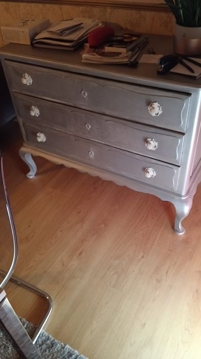 Comoda com 3 gavetas para sala ou quarto