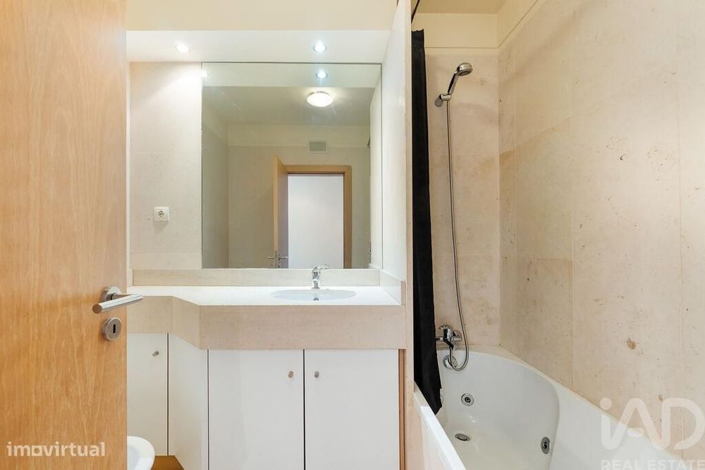 Duplex T1 em Campanhã de 82,1 m2