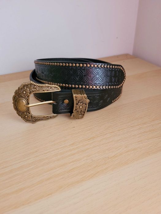 Czarny skórzany kowbojski damski pasek 110 cm