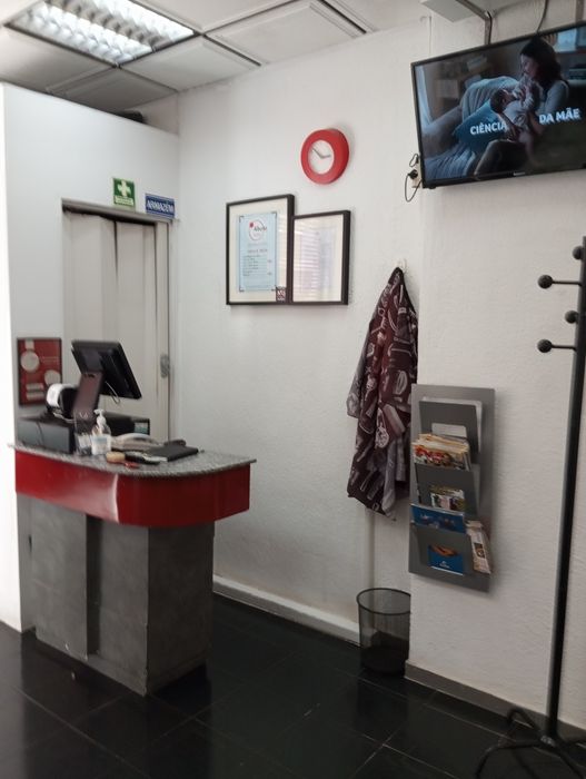Trespass de Barbearia (Queluz)