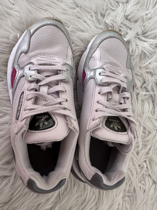 Adidas falcon 36