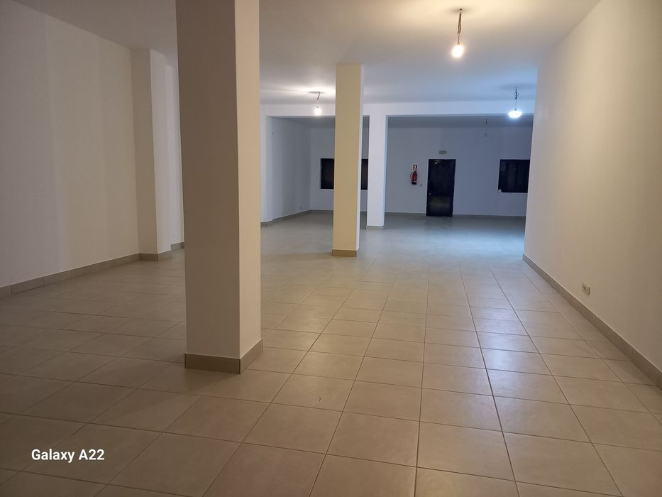 Arrendo Loja Edifício Venda Nova