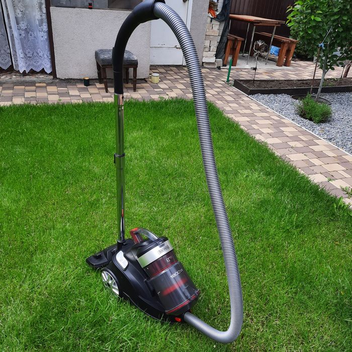 Продам пылесос б/у