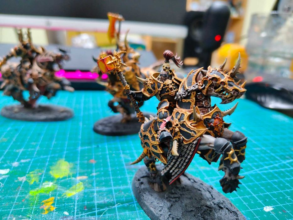 Age of Sigmar / AOS  Varanguard + Mindstealer Sphiranx (pomalowani)