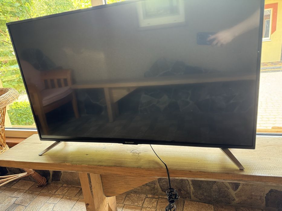 Телевізор Sharp 43”