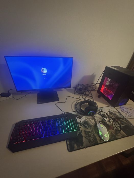 Setup Completo Gaming/Trabalho – i5-8400 | 16GB RAM | SSD 256GB | Monitor + Periféricos