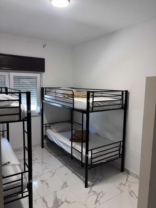 Quartos para arrendamento mensal em Ramada