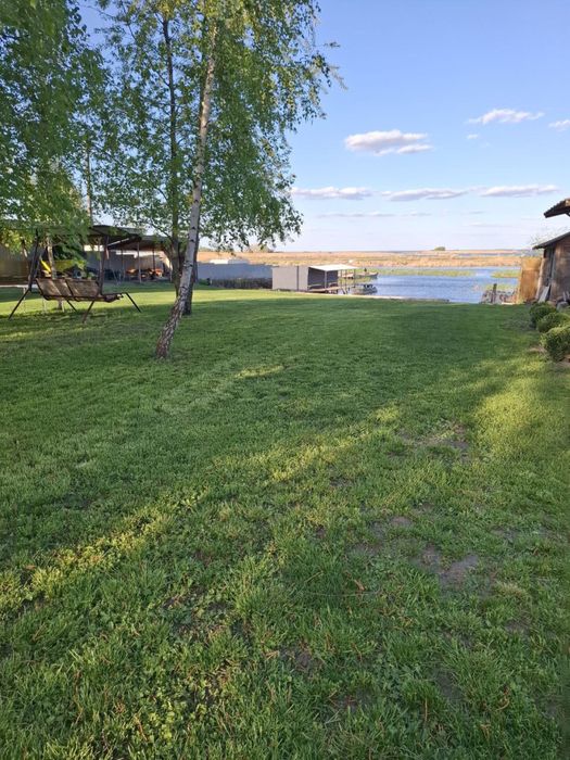 Оренда будинку/стоянки лодок з виходом в Київське море с.Страхолісся