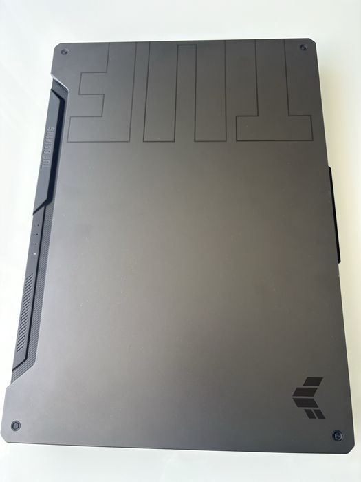 Asus TUF Gaming i5-11400H RTX 3060 16GB 512GB SSD 144Hz