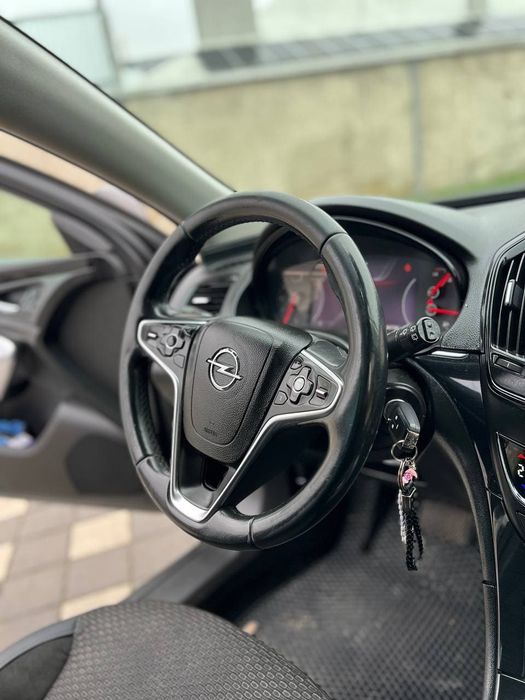 Opel Insignia 2015 2.0tdti 173hp