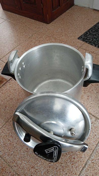 Panela de Pressão Silampos