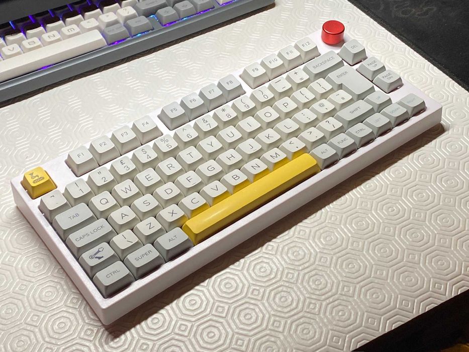Teclado mecânico TKL Epomaker TH80 Pro