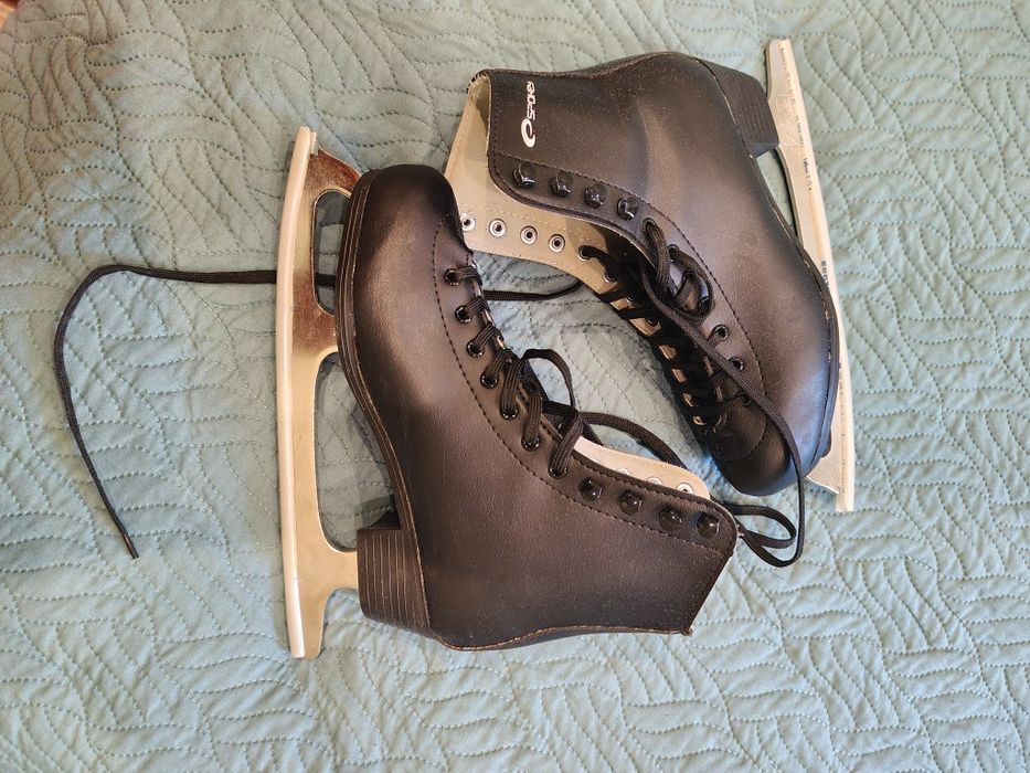 Łyżwy figurowe Spokey Classic jak nowe