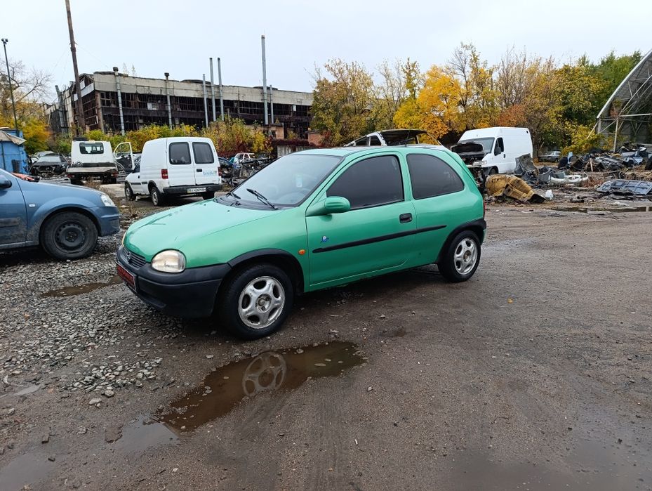 Opel Corsa 1.0 бензин