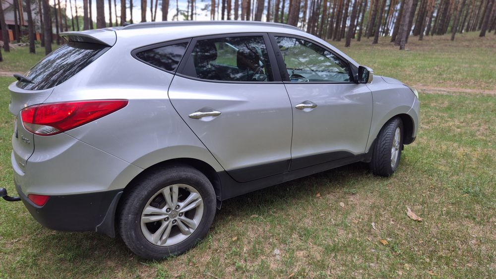 Hyundai ix35 2011 VIN TMAJU81BCCJ250651 фото оголошення 4 з 24