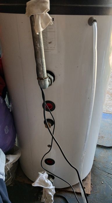 Podgrzewacz Pompa ciepła pow-woda 200l 2kw