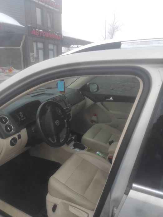 Продам фотльсваген тігуан 2010 року