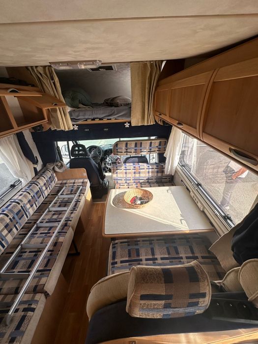 Autocaravana Familiar McLouis 7 Lugares – Ano 2006 – Apenas 118.000 km!