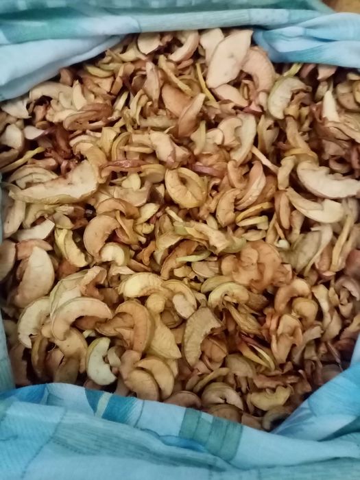 Продам сушку з яьлук