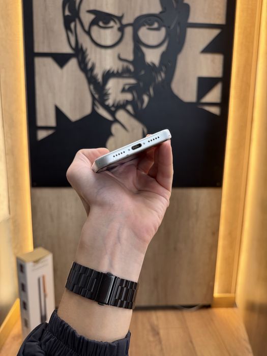 IPhone 17 Pro 256gb Silver КОСТЮШКА 5