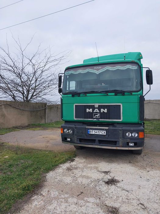 Продам вантажний автомобiль