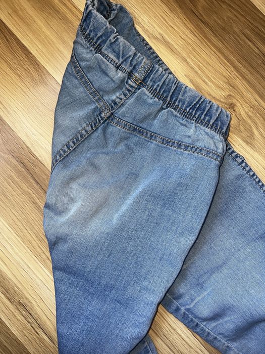 Jeansy na gumce