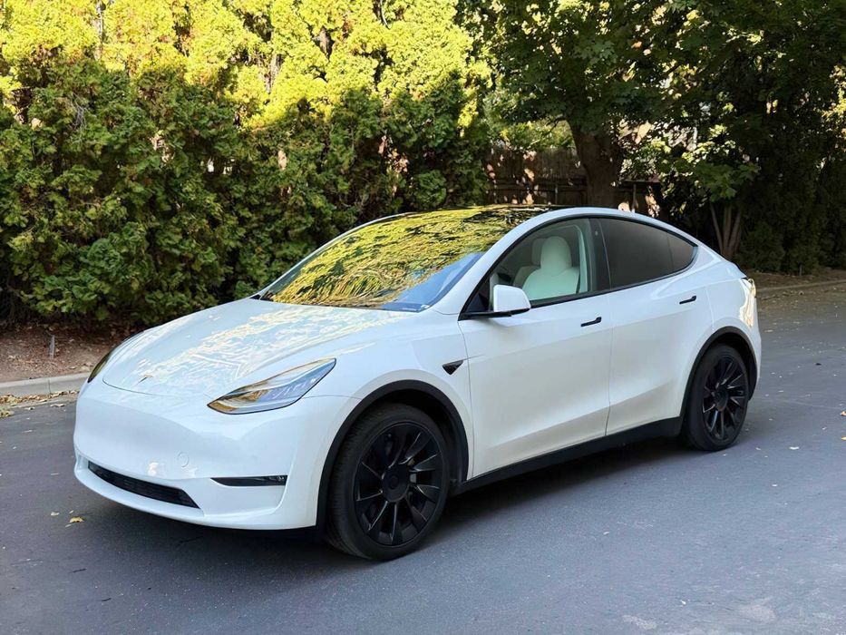 Tesla Model Y Long Range
