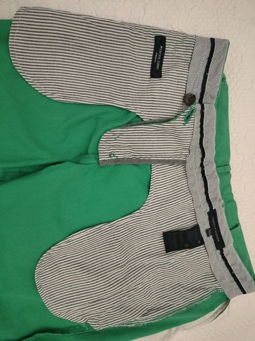Calças Tommy Hilfiger.