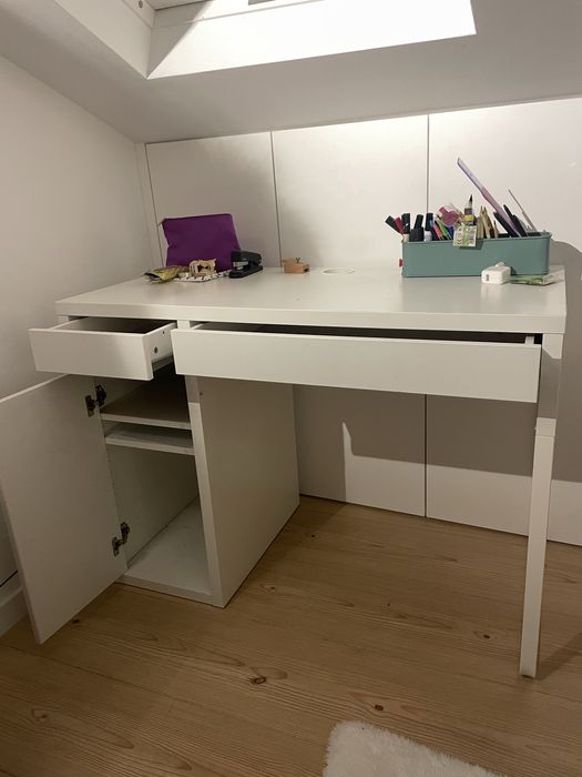 Secretária branca, ikea, modelo MICKE