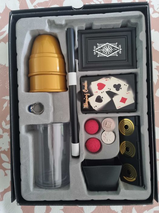 Caixa com Truques de Magia430496967044648961